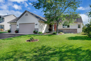 Photo for 688 August Drive, Chaska, MN 55318 - Listing #6101903 688 August Drive, Chaska, MN 55318