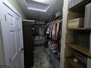 Photo for 6018 Covington Terrace, Minnetonka, MN 55345 - Listing #6096579 The Upper Level Bedroom has a good sized Walk-In Closet!