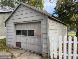 310 Minnesota Avenue NE, Warroad, MN 56763