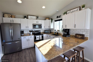 Photo for 622 Etta Court, Roseau, MN 56751 - Listing #6113015 622 Etta Court, Roseau, MN 56751