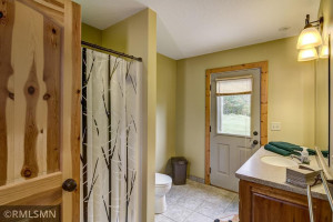 35002 Wagner Hill Way, Cannon Falls, MN 55009
