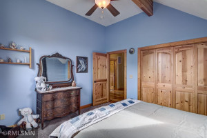 35002 Wagner Hill Way, Cannon Falls, MN 55009