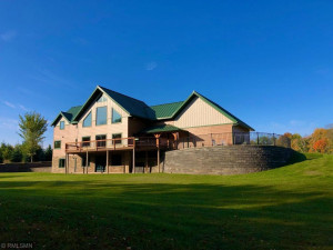 35002 Wagner Hill Way, Cannon Falls, MN 55009