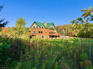 35002 Wagner Hill Way, Cannon Falls, MN 55009