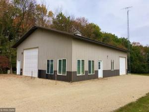 35002 Wagner Hill Way, Cannon Falls, MN 55009