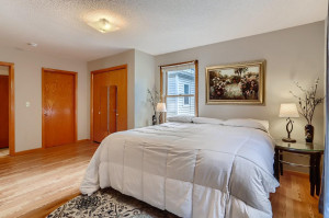 Photo for 3804 13th Avenue S, Minneapolis, MN 55407 - Listing #6114621 A rare en suite off this main-level room..