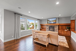 Photo for 11610 Aster Lane, Woodbury, MN 55129 - Listing #6114865 Neutral wall color serves as a blank canvas to incorporate your own creative design and décor flair into the space.