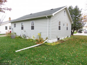 400 2nd Avenue SE, Roseau, MN 56751