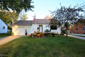 Photo for 800 N 13th Street, Clear Lake, IA 50428 - Listing #6118902 800 N 13th Street, Clear Lake, IA 50428