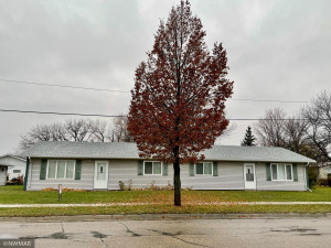 Photo for 1001/1003 Barrette Street, Crookston, MN 56716 - Listing #6126724 1001/1003 Barrette Street, Crookston, MN 56716
