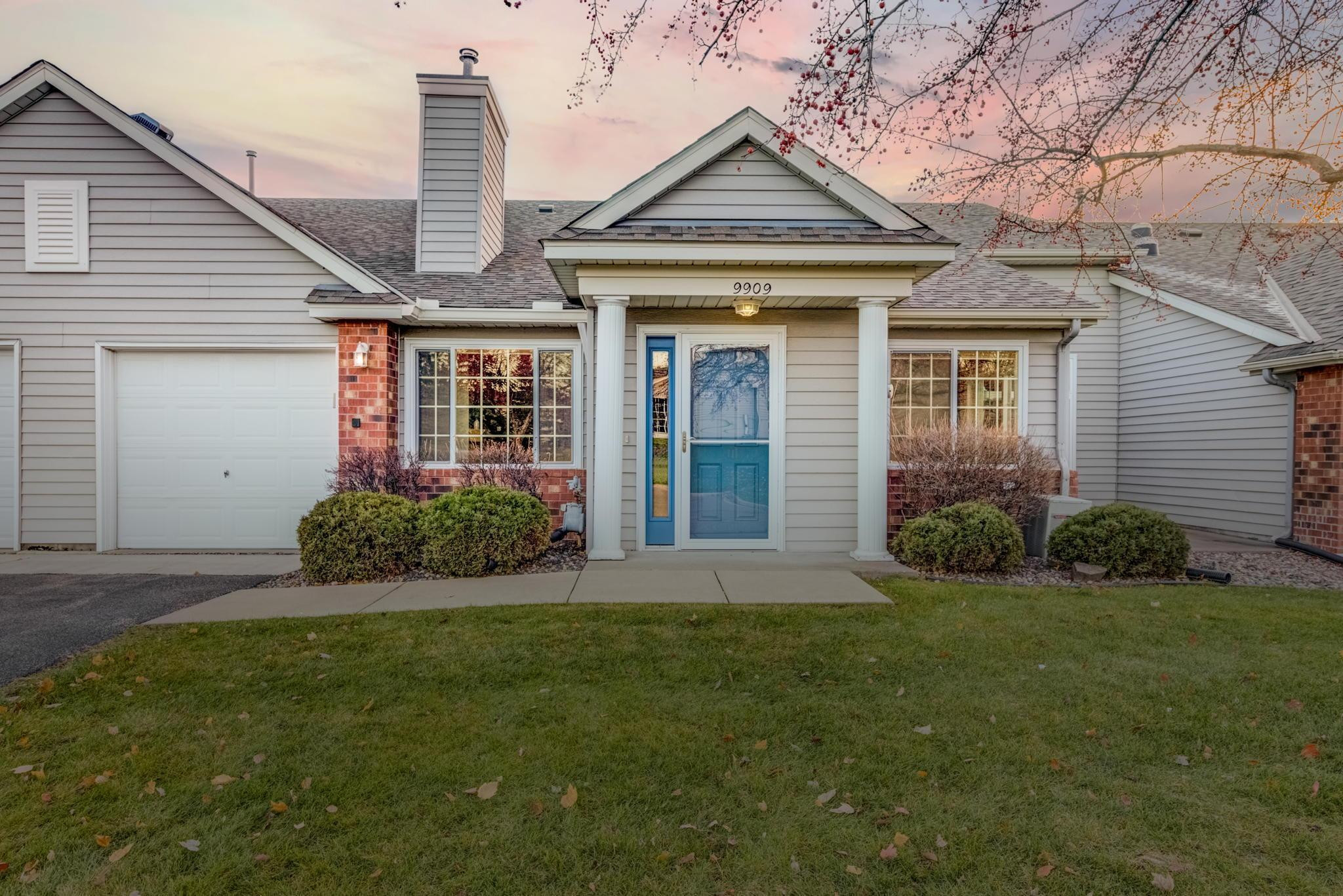 Photo for 9909 Tamarack Cove, Woodbury, MN 55125 - Listing #6127335 9909 Tamarack Cove, Woodbury, MN 55125