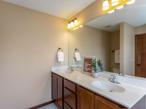 Photo for 660 Lake Ridge Drive, Woodbury, MN 55129 - Listing #6129458 660 Lake Ridge Drive Woodbury MN 55129 USA-038-033-Primary Bath-MLS_Size