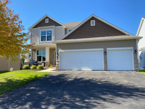 Photo for 660 Lake Ridge Drive, Woodbury, MN 55129 - Listing #6129458 660 Lake Ridge Drive, Woodbury, MN 55129