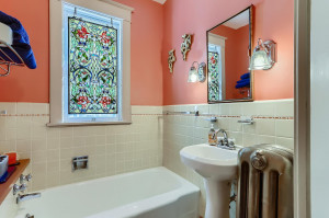 Photo for 3439 10th Avenue S, Minneapolis, MN 55407 - Listing #6125898 3439 10th avenue So Minneapolis MN - Main Level Bathroom