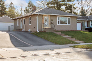 Photo for 164 Stanley Street, West Saint Paul, MN 55118 - Listing #6130077 164 Stanley Street, West Saint Paul, MN 55118