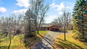 Photo for 2024 Eaglewood Circle, Shakopee, MN 55379 - Listing #6129537 2024 Eaglewood Circle, Shakopee, MN 55379