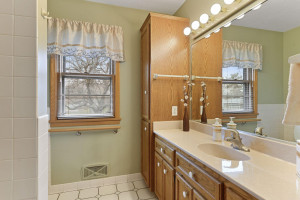 Photo for 8933 Girard Avenue S, Bloomington, MN 55420 - Listing #6129103 8933 Girard Avenue S, Bloomington, MN 55420