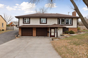 Photo for 8933 Girard Avenue S, Bloomington, MN 55420 - Listing #6129103 8933 Girard Avenue S, Bloomington, MN 55420