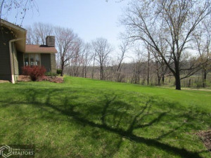 Photo for 904 S Suncrest Drive, Fairfield, IA 52556 - Listing #6185017 904 S Suncrest Drive, Fairfield, IA 52556