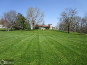 Photo for 904 S Suncrest Drive, Fairfield, IA 52556 - Listing #6185017 904 S Suncrest Drive, Fairfield, IA 52556