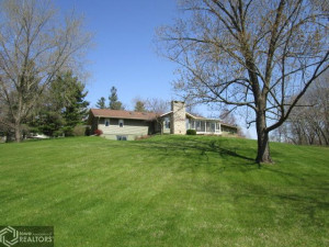 Photo for 904 S Suncrest Drive, Fairfield, IA 52556 - Listing #6185017 904 S Suncrest Drive, Fairfield, IA 52556
