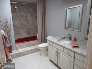 Photo for 904 S Suncrest Drive, Fairfield, IA 52556 - Listing #6185017 904 S Suncrest Drive, Fairfield, IA 52556