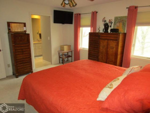 Photo for 904 S Suncrest Drive, Fairfield, IA 52556 - Listing #6185017 904 S Suncrest Drive, Fairfield, IA 52556