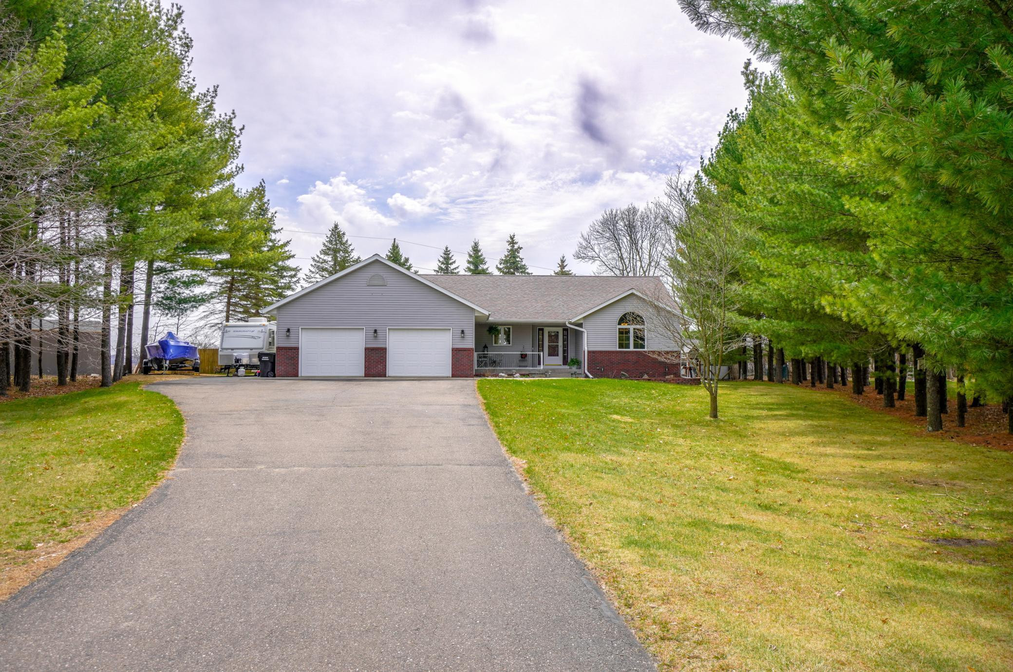 Photo for E5684 695th Avenue, Menomonie, WI 54751 - Listing #6187518 Move-in ready 5 bedroom, 3 bath home in a great location!