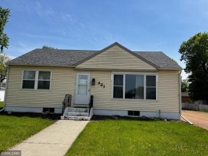 421 E Main Street, Belle Plaine, MN 56011