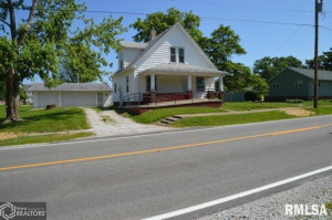 610 W Washington, Blandinsville, IL 61420