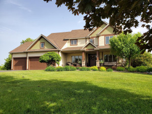 Photo for 850 Highlander Trail, Hudson, WI 54016 - Listing #6181718 This distinguished 6-bedroom LifeStyle home sits on approx. 2 acres in the sought-after Scenic Hills neighborhood of Hudson, WI.