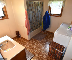 Photo for 528 E Ross Avenue, Warren, MN 56762 - Listing #6221792 528 E Ross Avenue, Warren, MN 56762