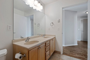 Photo for 929 Portland Avenue, 1006, Minneapolis, MN 55404 - Listing #6225442 929 Portland Avenue, 1006, Minneapolis, MN 55404