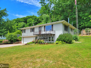 Photo for 11936 44th Street, Burlington, IA 52601 - Listing #6224356 11936 44th Street, Burlington, IA 52601
