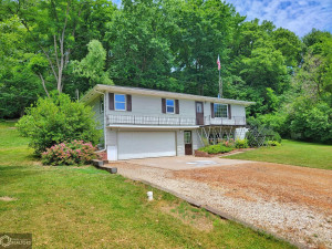 Photo for 11936 44th Street, Burlington, IA 52601 - Listing #6224356 11936 44th Street, Burlington, IA 52601