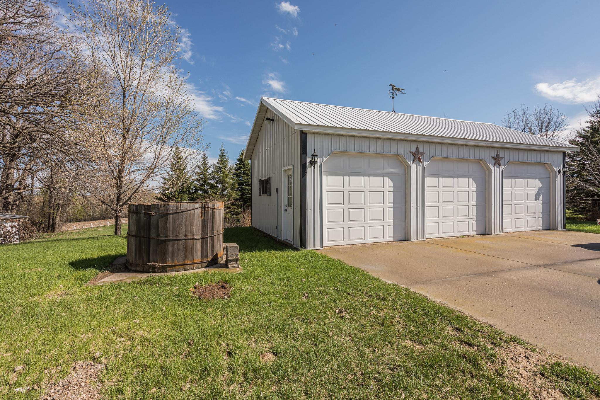 Detached 3 stall garage