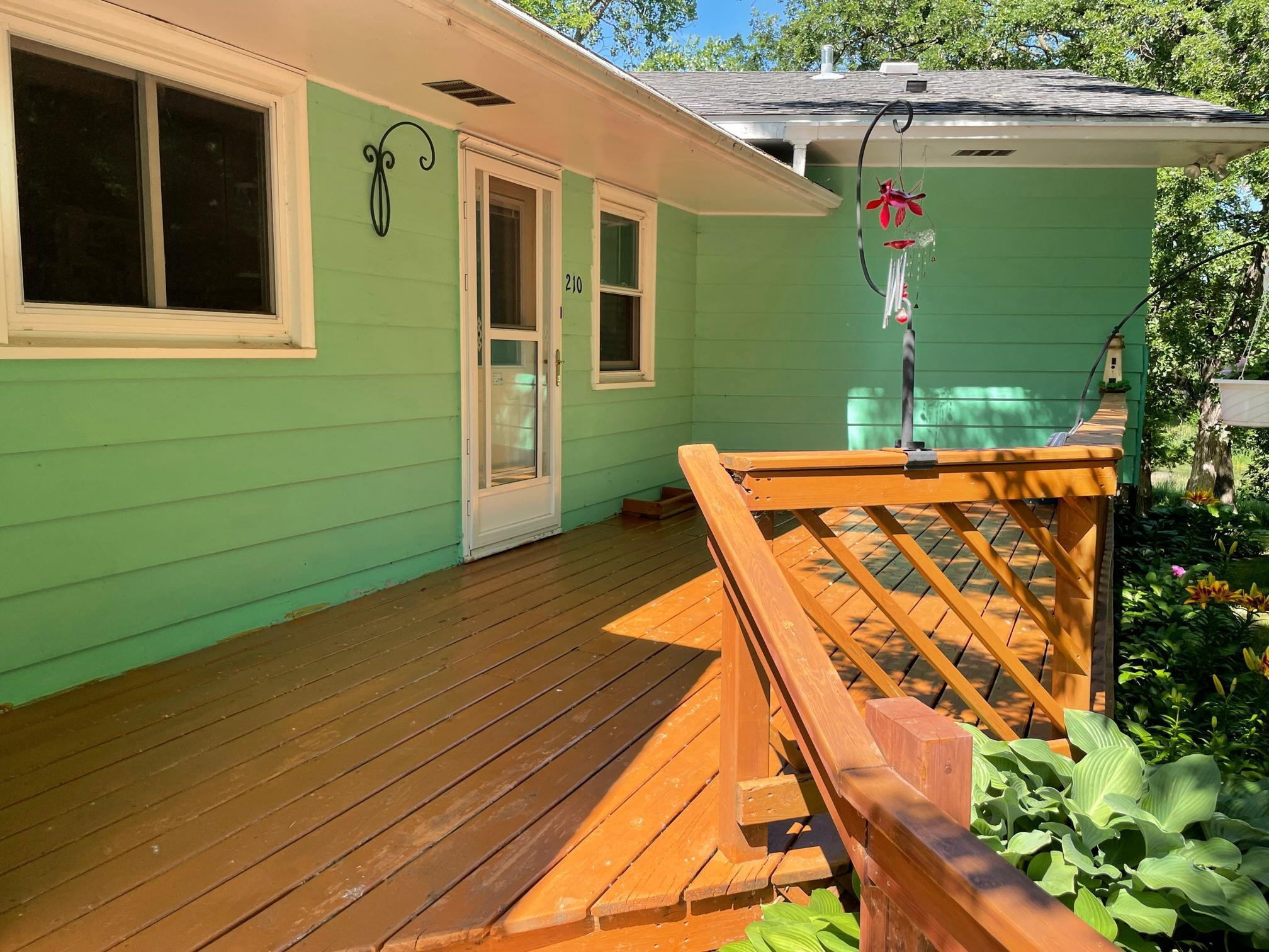 17-Deck by front entrance (2).JPG