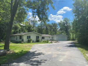 Photo for 1502 Greenwood Street E, Thief River Falls, MN 56701 - Listing #6234717 1502 Greenwood Street E, Thief River Falls, MN 56701
