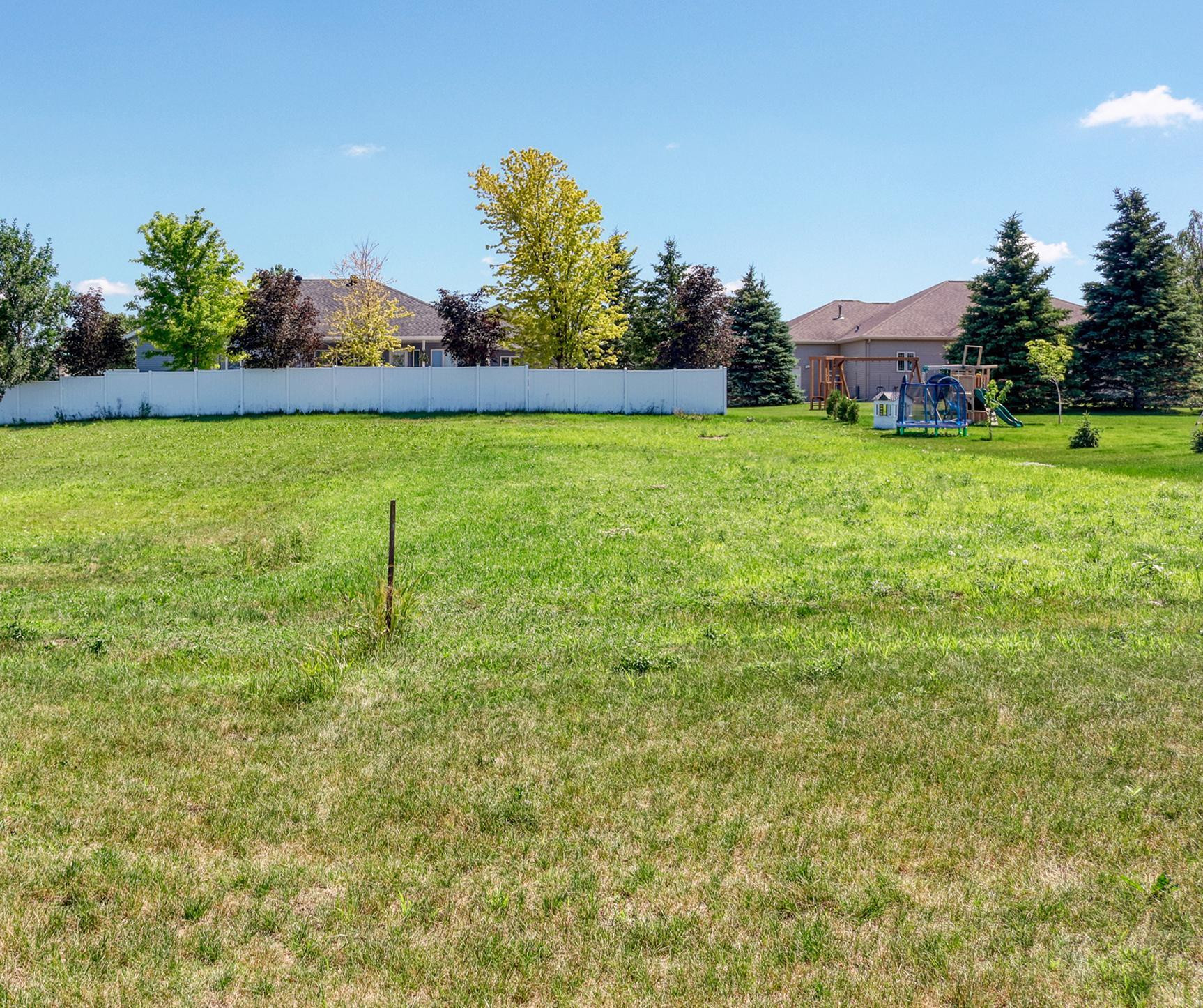 Lot is slightly off-set from backyard neighbor's lots.