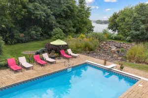 3025 Brooks Lane, Wayzata, MN 55391