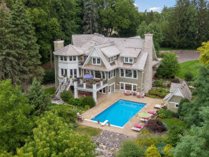 3025 Brooks Lane, Wayzata, MN 55391