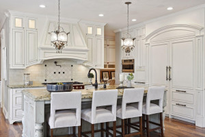 3025 Brooks Lane, Wayzata, MN 55391