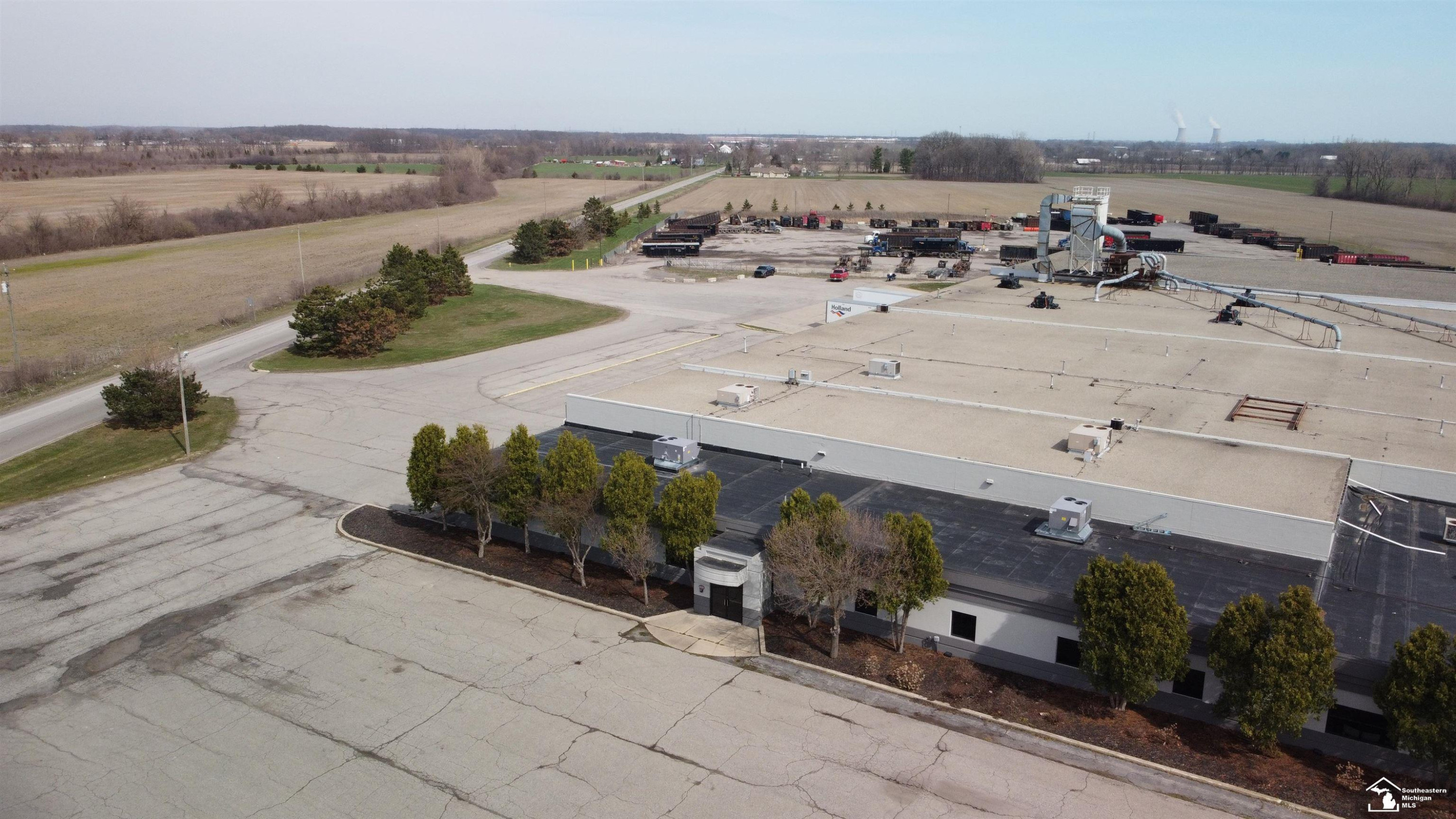 7986 N Telegraph Road, A, Newport, MI 48166 — front exterior