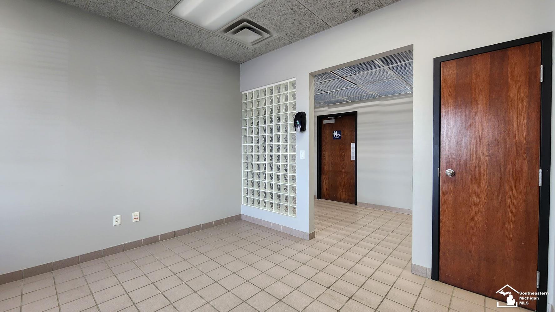 7986 N Telegraph Road, C, Newport, MI 48166 — Photo 26