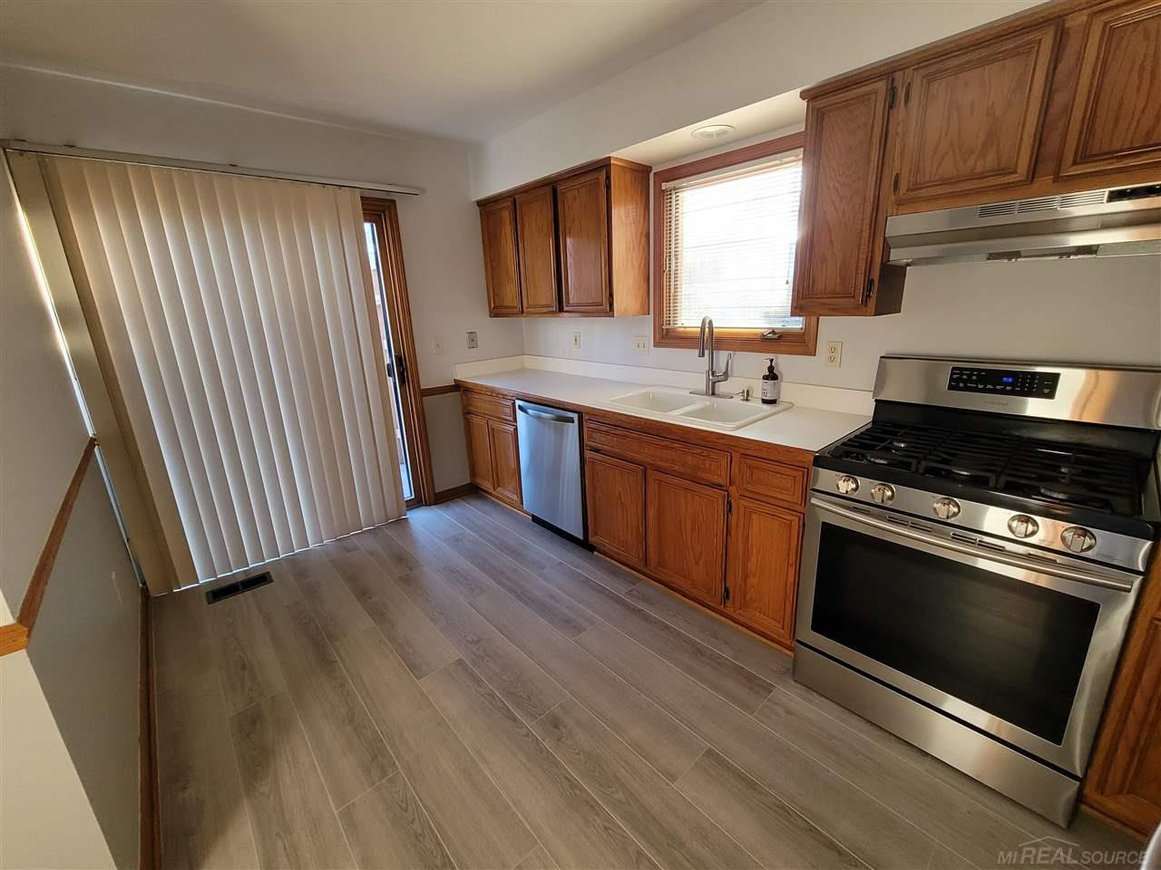 856 neff, Grosse Pointe, MI 48230 — Photo 8