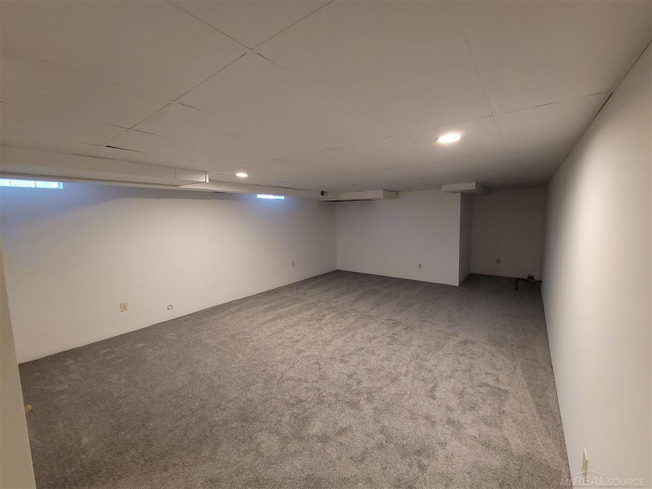 856 neff, Grosse Pointe, MI 48230 — Photo 12
