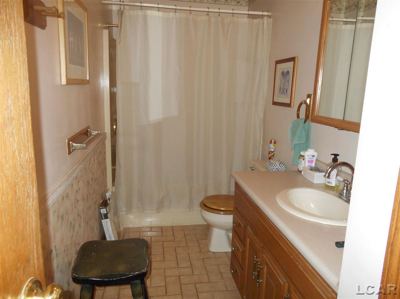 800 N Maple Grove, Hudson, MI 49247 — Photo 11
