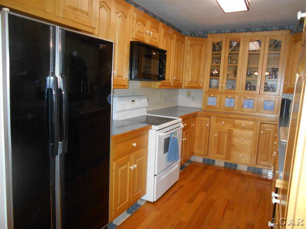800 N Maple Grove, Hudson, MI 49247 — Photo 14
