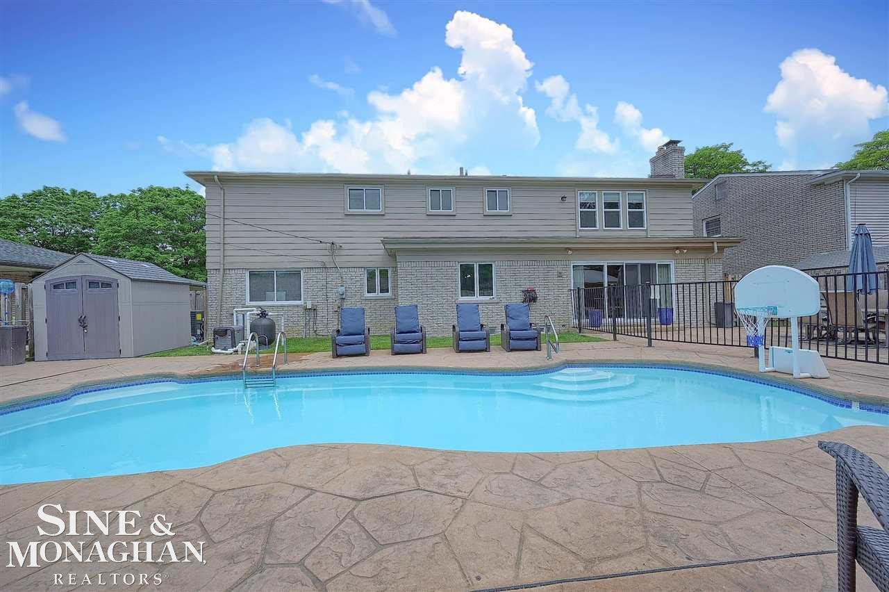 559 Briarcliff, Grosse Pointe Woods, MI 48236 — Photo 2
