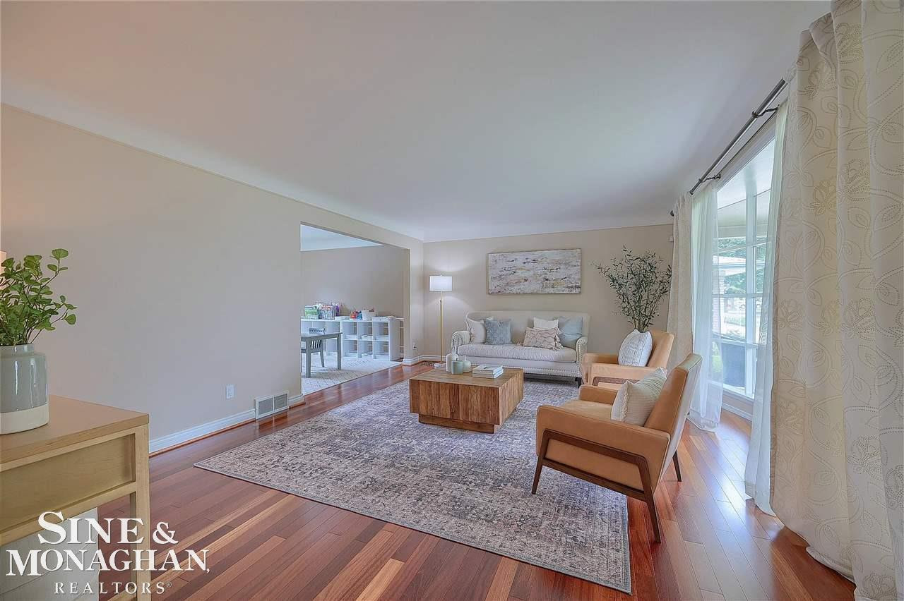 559 Briarcliff, Grosse Pointe Woods, MI 48236 — Photo 4